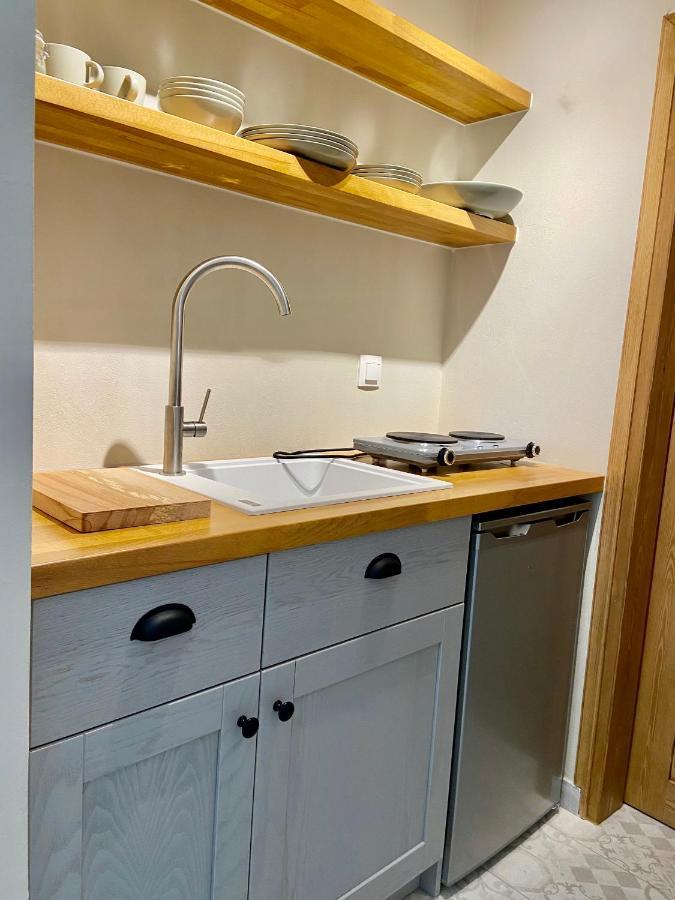 Pepper Tree Apartment Aegina Bagian luar foto